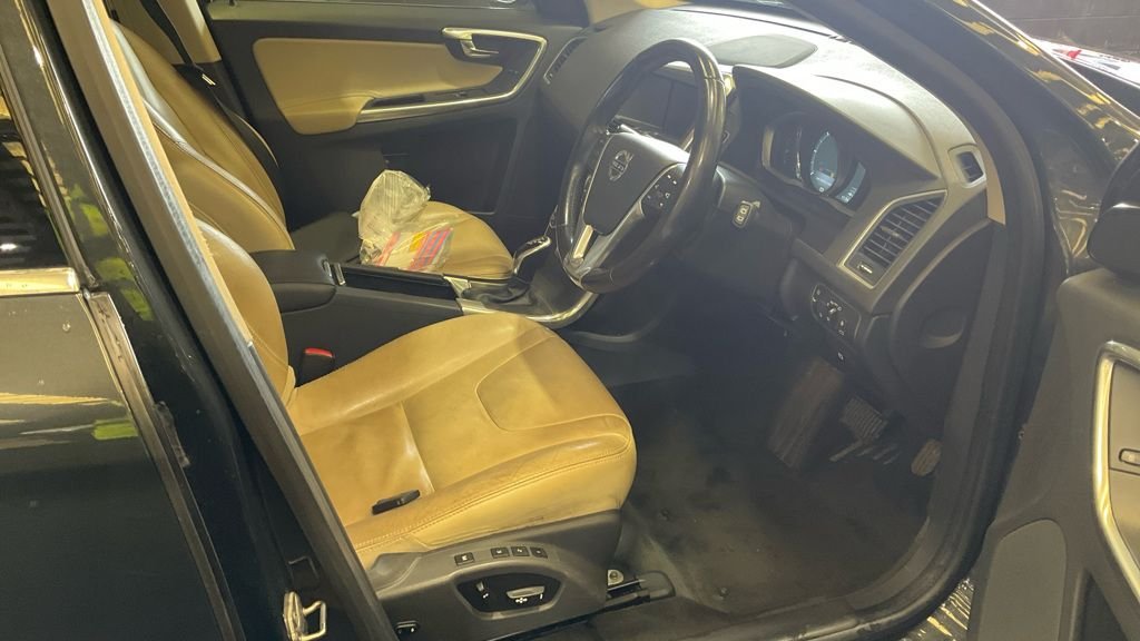 Used Volvo XC60 2015 for sale - 77976602: Photo 21