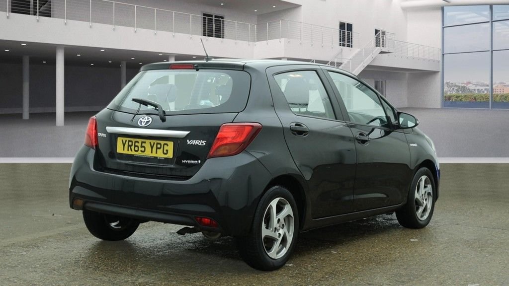 Used Toyota Yaris 2015 for sale - 77397308: Photo 16