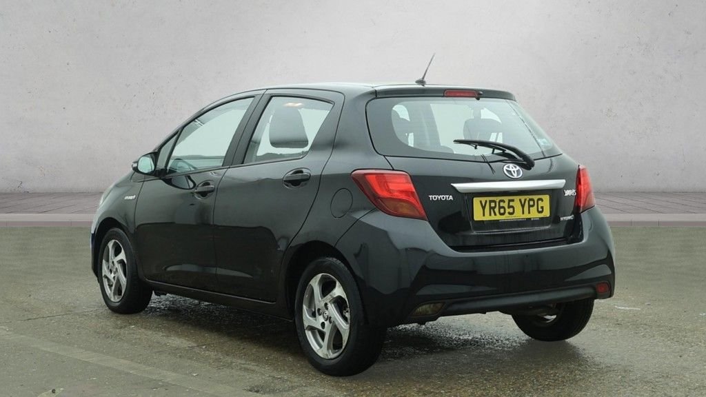 Used Toyota Yaris 2015 for sale - 77397308: Photo 3