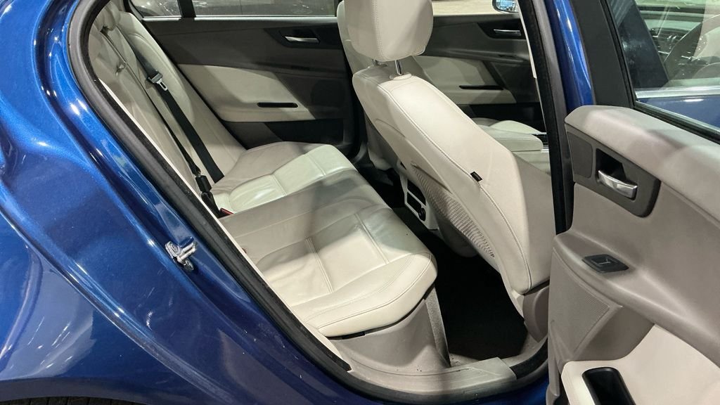 Used Jaguar XE 2016 for sale - 77525860: Photo 20