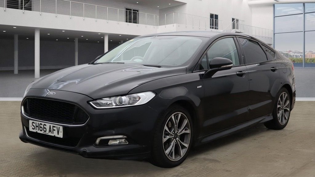Used Ford Mondeo 2016 for sale - 76168522: Photo 2