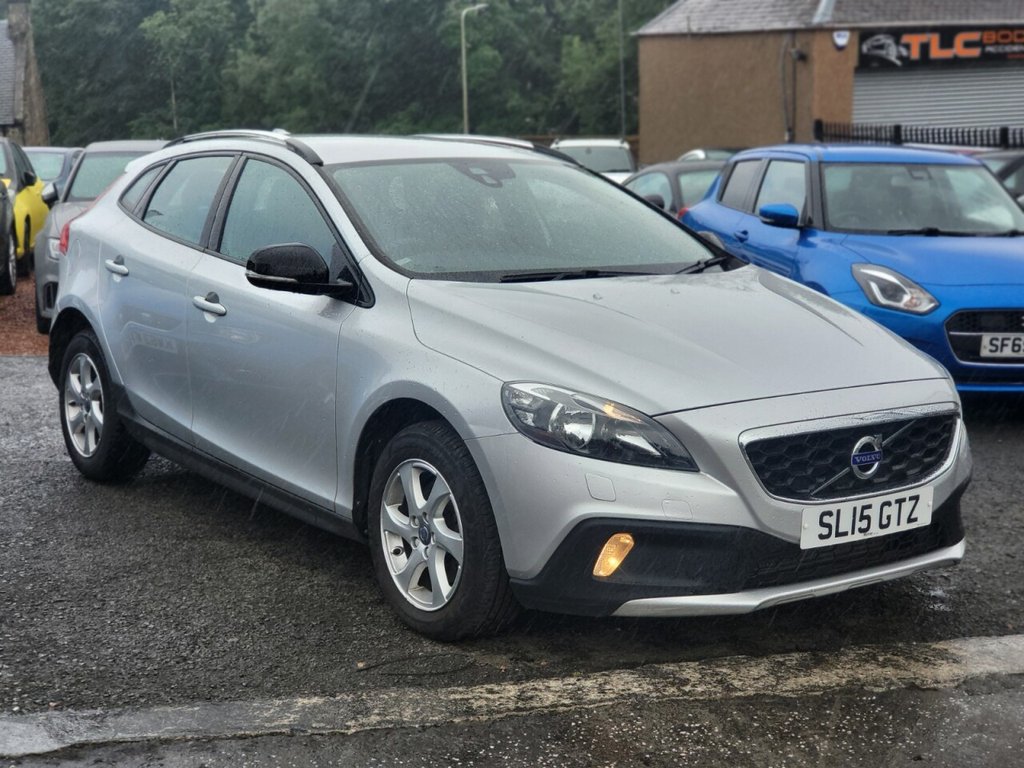 Used Volvo V40 2015 for sale - 76333386: Photo 1