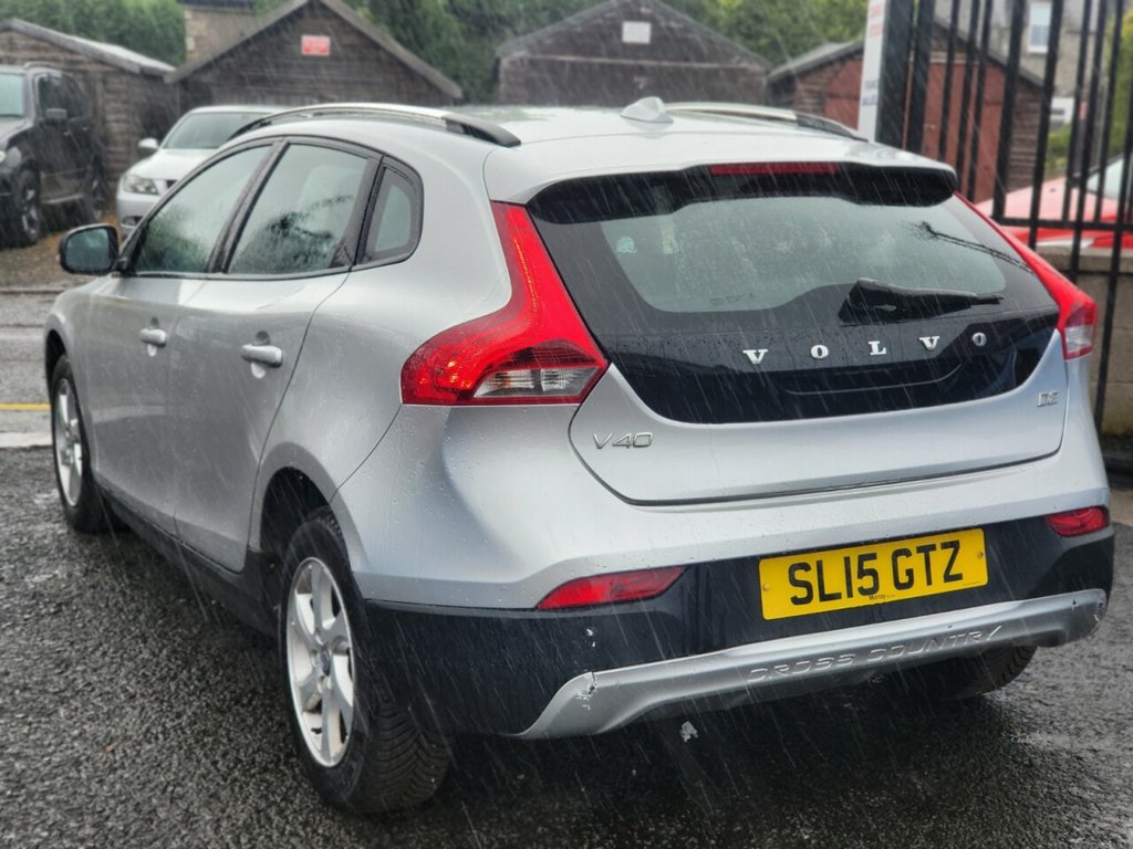 Used Volvo V40 2015 for sale - 76333386: Photo 5