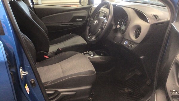 Used Toyota Yaris 2015 for sale - 76095834: Photo 8