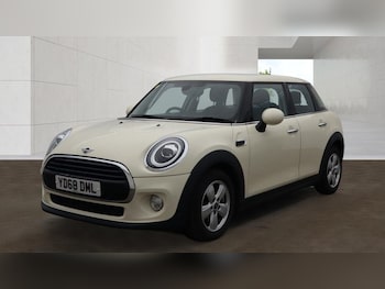 Used MINI Hatch 2019 for sale - 79550343: Photo
