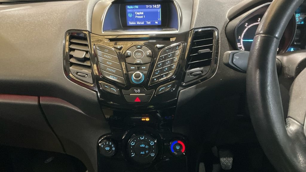 Used Ford Fiesta 2015 for sale - 78074192: Photo 23