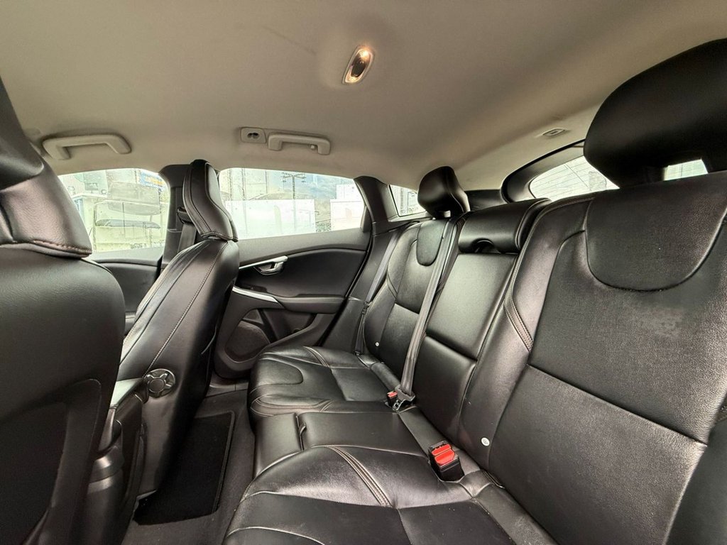 Used Volvo V40 2014 for sale - 77608707: Photo 10