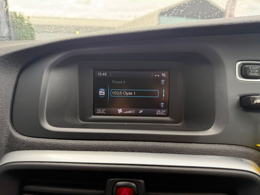 Used Volvo V40 2014 for sale - 77608707: Photo 11