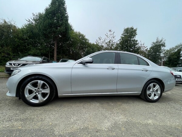 Used Mercedes-Benz E-Class 2017 for sale - 75602562: Photo 4