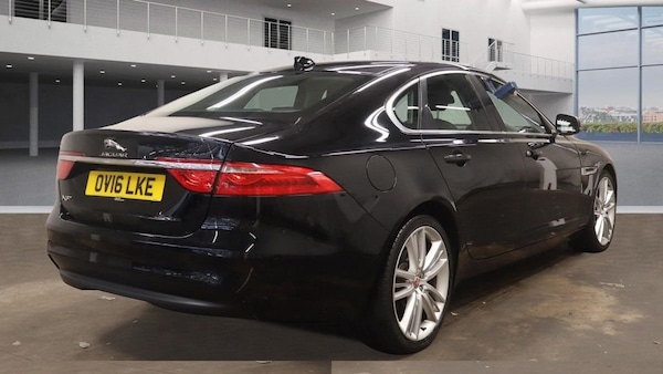 Used Jaguar XF 2016 for sale - 76154496: Photo 4