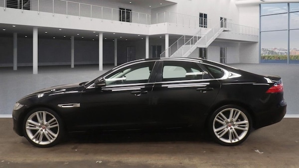 Used Jaguar XF 2016 for sale - 76154496: Photo 6