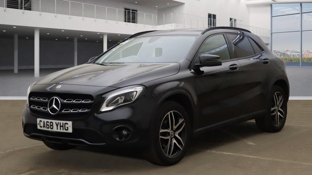 Used Mercedes-Benz A-Class 2019 for sale - 76888574: Photo 2