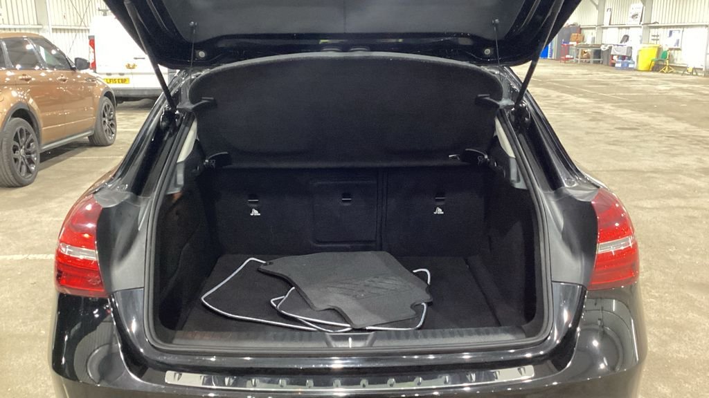 Used Mercedes-Benz A-Class 2019 for sale - 76888574: Photo 7