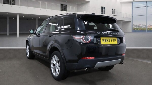 Used Land Rover Discovery Sport 2018 for sale - 76168516: Photo 3