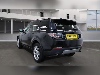 Used Land Rover Discovery Sport 2018 for sale - 76168516: Photo 3