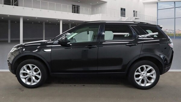 Used Land Rover Discovery Sport 2018 for sale - 76168516: Photo 6