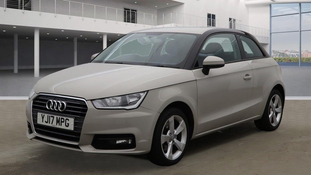 Used Audi A1 2017 for sale - 76582548: Photo 2