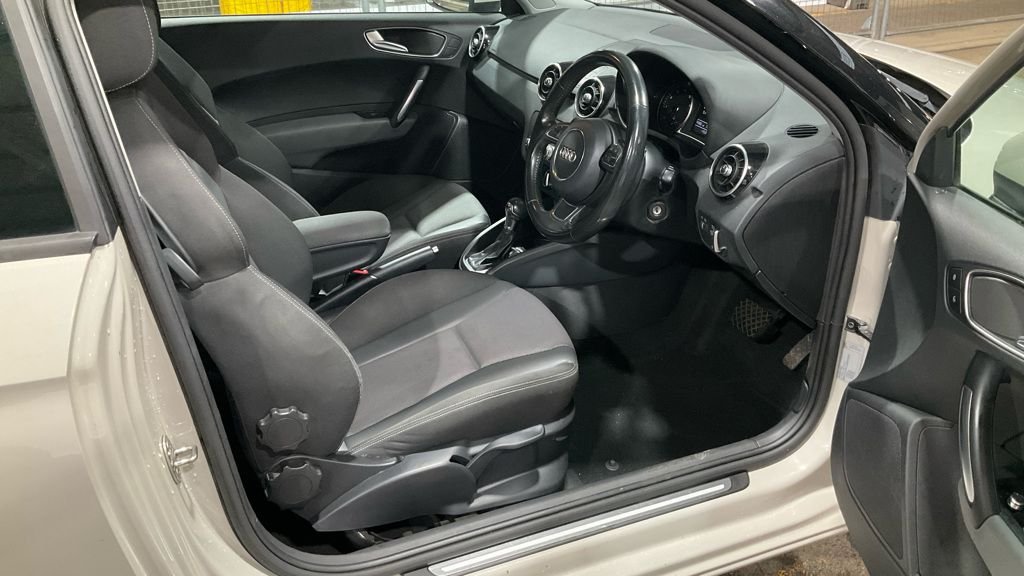 Used Audi A1 2017 for sale - 76582548: Photo 9