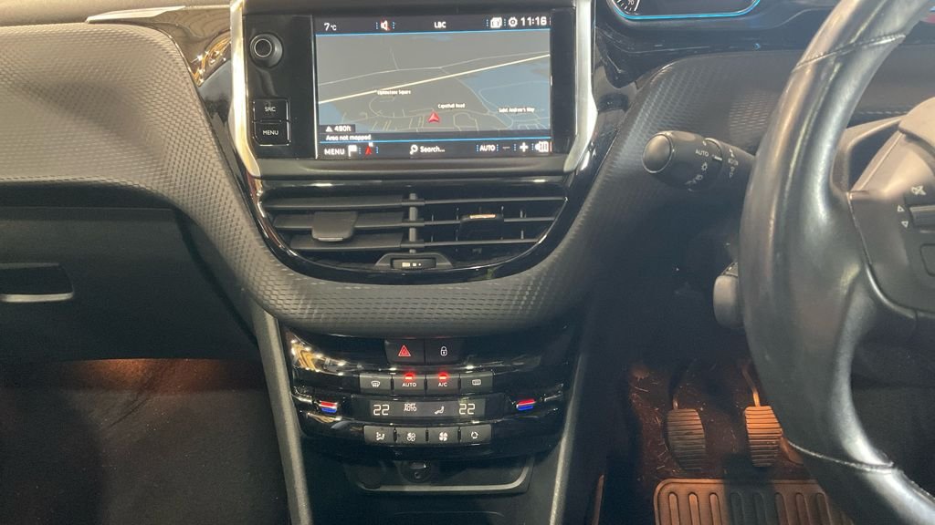 Used Peugeot 2008 2018 for sale - 78128880: Photo 11