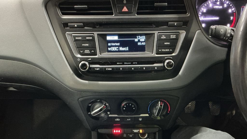 Used Hyundai i20 2016 for sale - 77557843: Photo 22