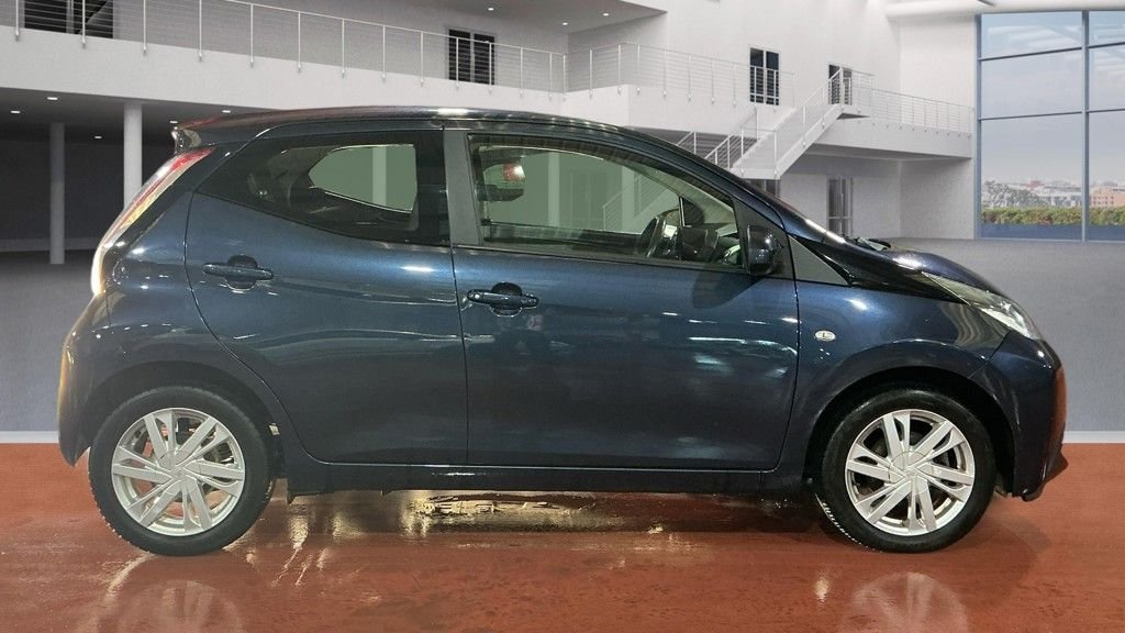 Used Toyota AYGO 2016 for sale - 77231970: Photo 11