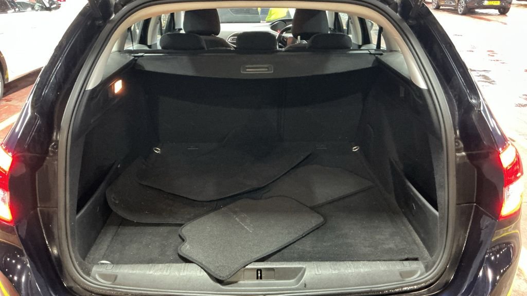 Used Peugeot 308 SW 2016 for sale - 76760683: Photo 19