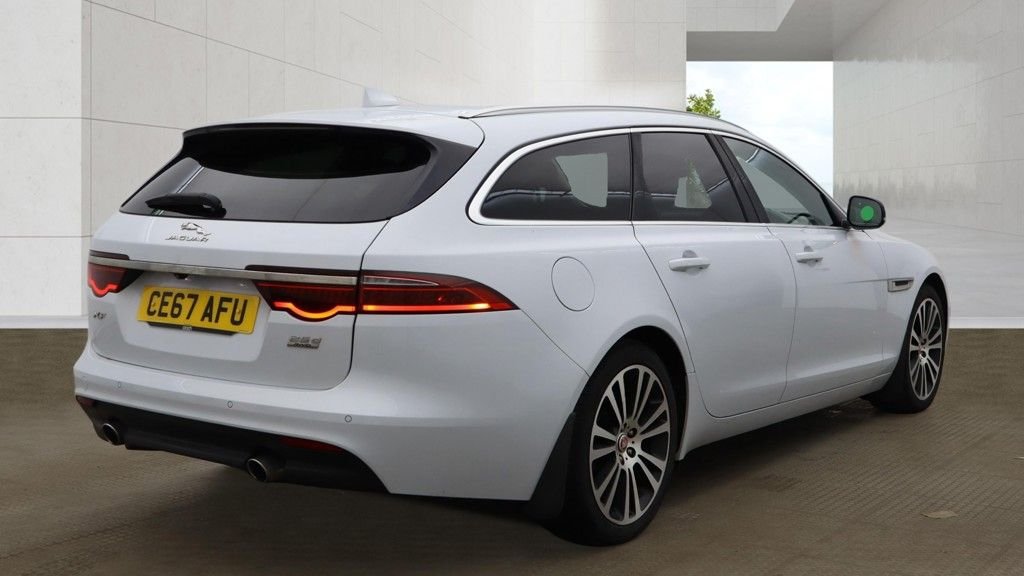 Used Jaguar XF 2017 for sale - 78215812: Photo 4