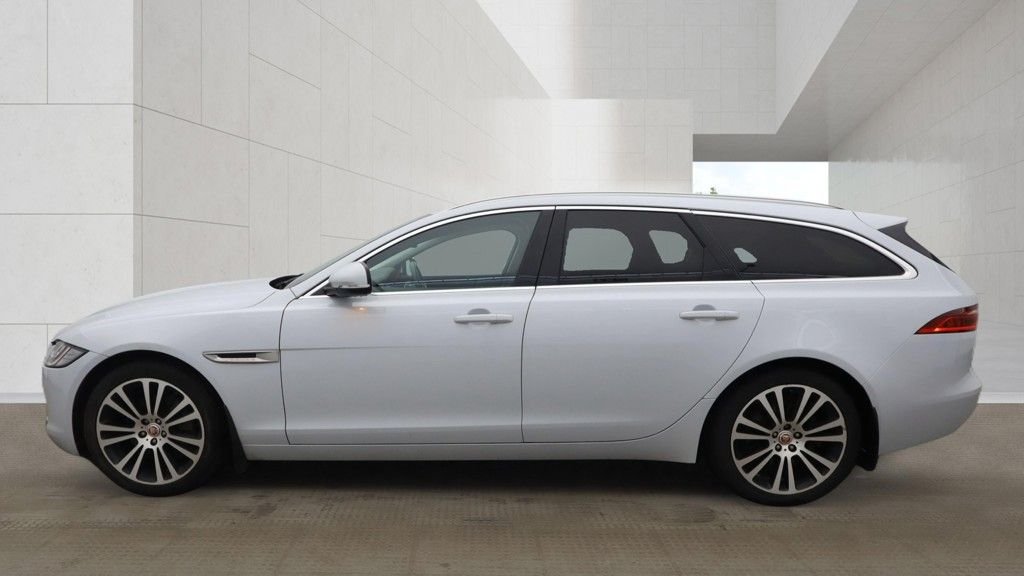 Used Jaguar XF 2017 for sale - 78215812: Photo 6