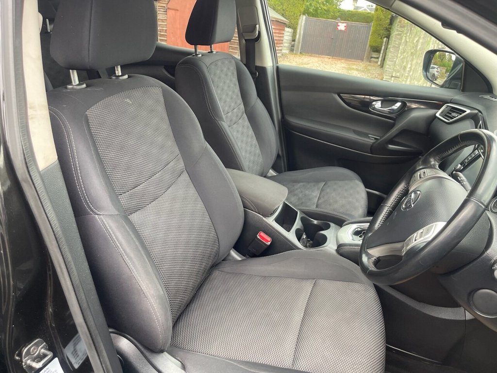 Used Nissan Qashqai 2015 for sale - 76291020: Photo 11