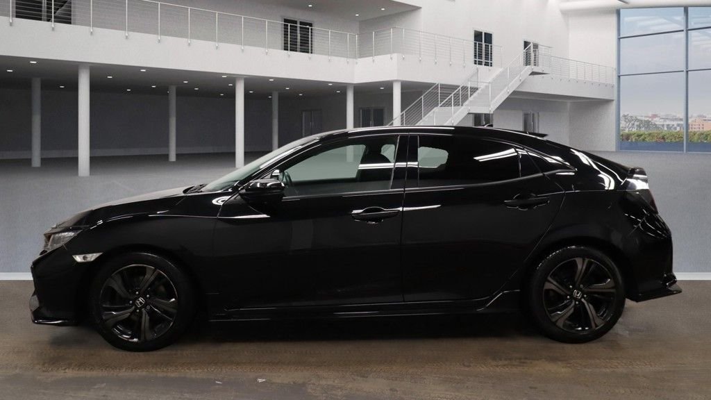 Used Honda Civic 2019 for sale - 76977448: Photo 18
