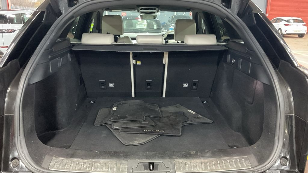Used Land Rover Range Rover Velar 2019 for sale - 76724591: Photo 19