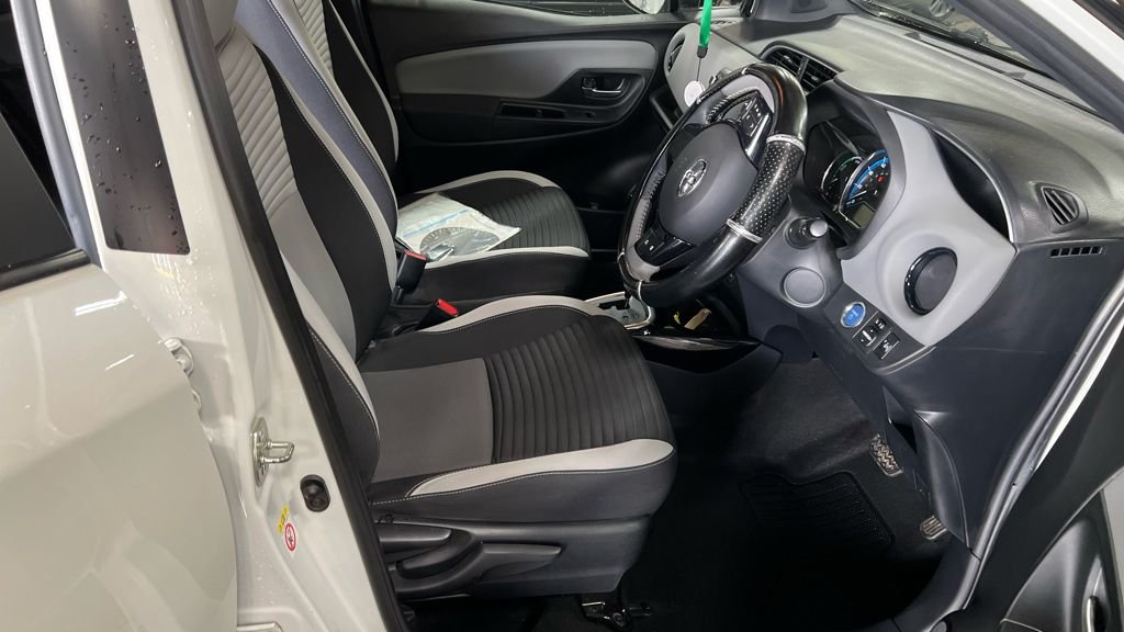 Used Toyota Yaris 2016 for sale - 77654874: Photo 15