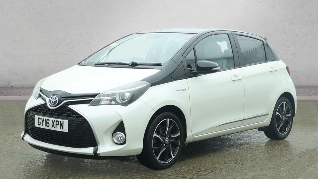 Used Toyota Yaris 2016 for sale - 77654874: Photo 2