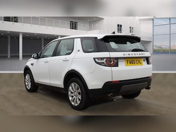 Used Land Rover Discovery Sport 2016 for sale - 75950702: Photo