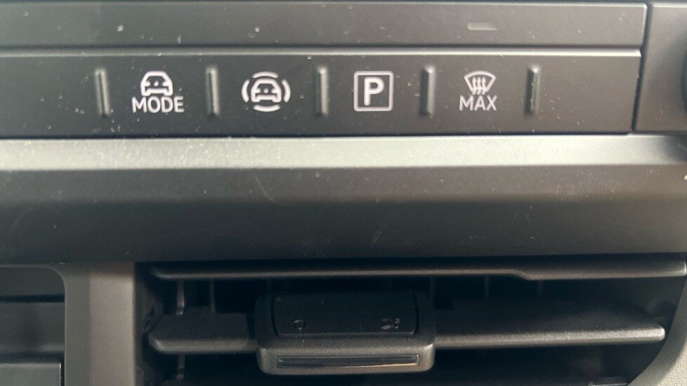 Used Volkswagen Transporter 2025 for sale - 76146158: Photo 38