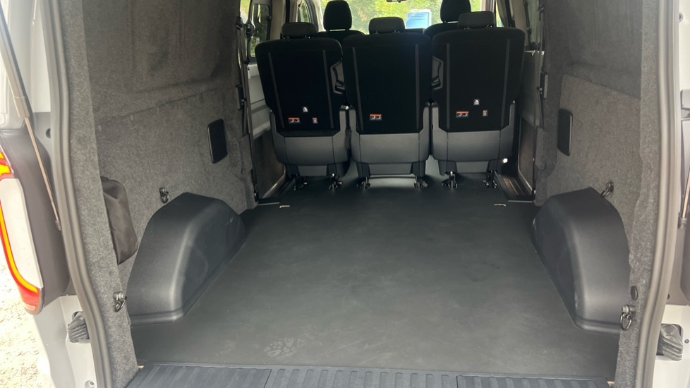 Used Volkswagen Transporter 2025 for sale - 76146158: Photo 46