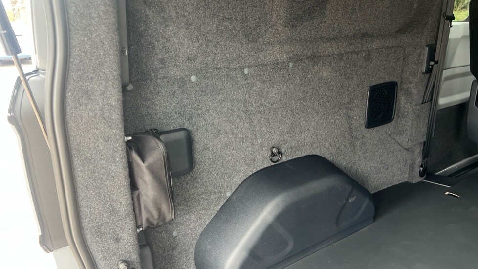 Used Volkswagen Transporter 2025 for sale - 76146158: Photo 48