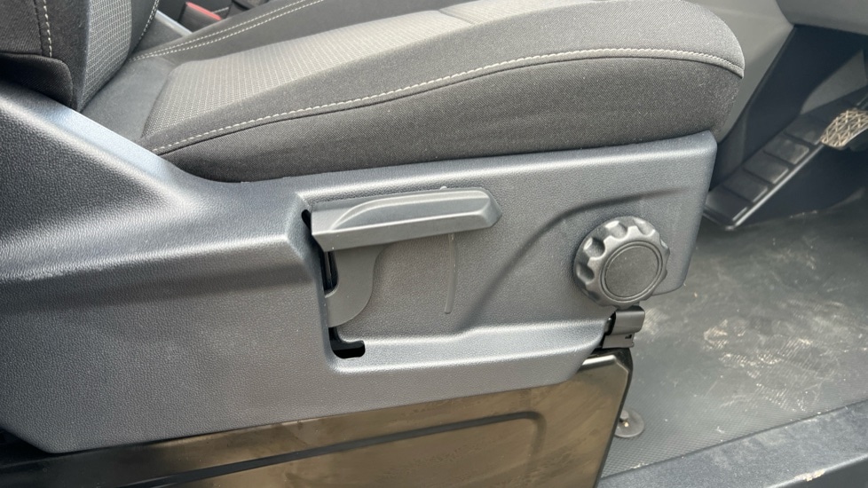 Used Volkswagen Transporter 2025 for sale - 75996864: Photo 51