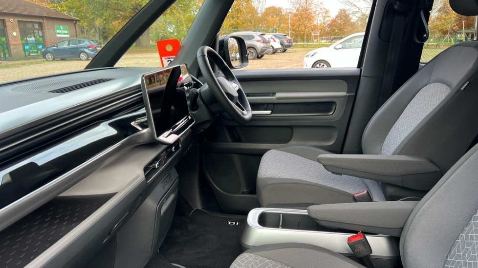 Used Volkswagen ID.Buzz 2025 for sale - 76977645: Photo 2