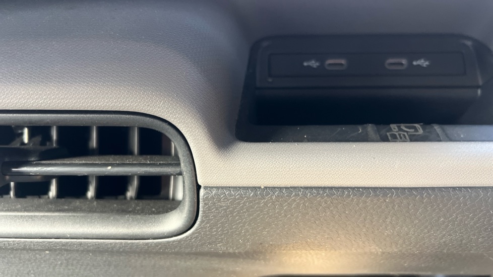 Used Volkswagen ID.Buzz 2024 for sale - 76479922: Photo 50