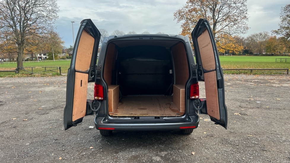 Used Volkswagen Transporter 2023 for sale - 76452204: Photo 10