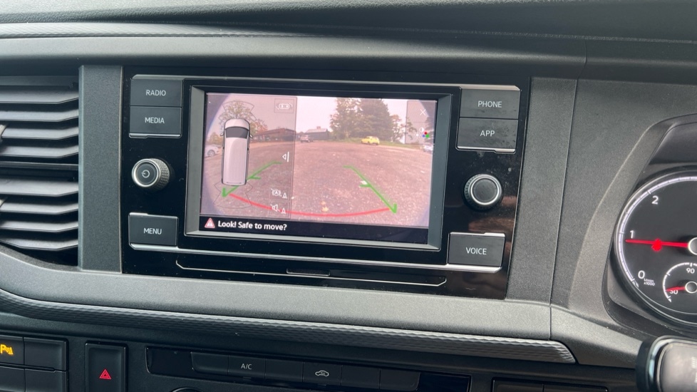 Used Volkswagen Transporter 2023 for sale - 76452204: Photo 28