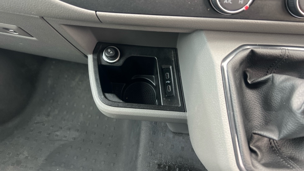 Used Volkswagen Transporter 2023 for sale - 76452204: Photo 37