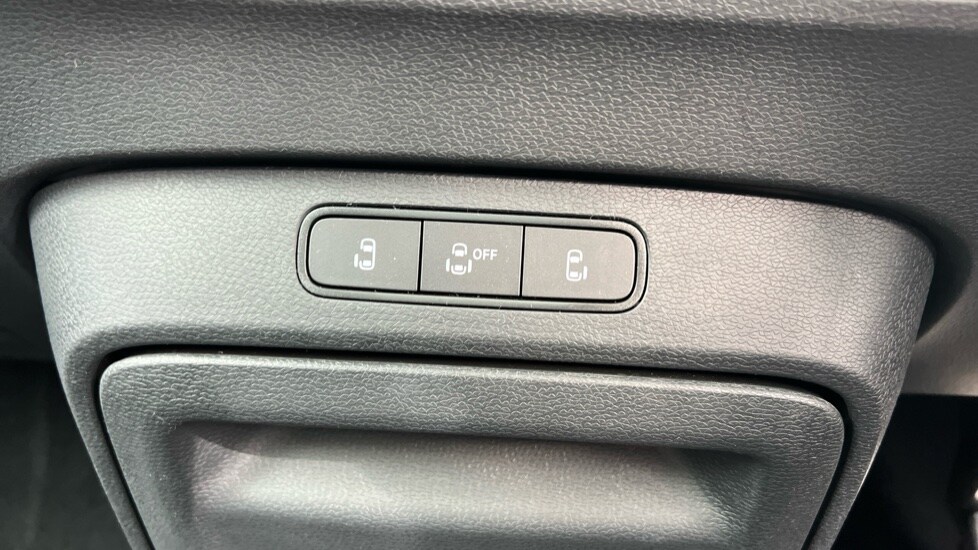 Used Volkswagen ID.Buzz 2025 for sale - 76475158: Photo 14