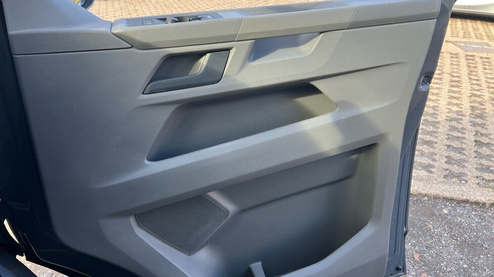 Used Volkswagen Transporter 2023 for sale - 76602886: Photo 37