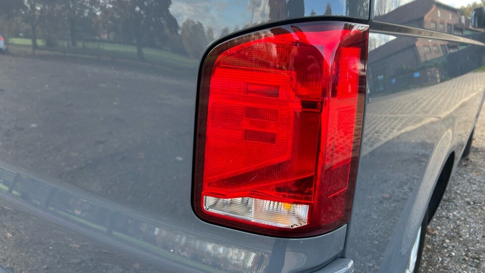 Used Volkswagen Transporter 2023 for sale - 76602886: Photo 41