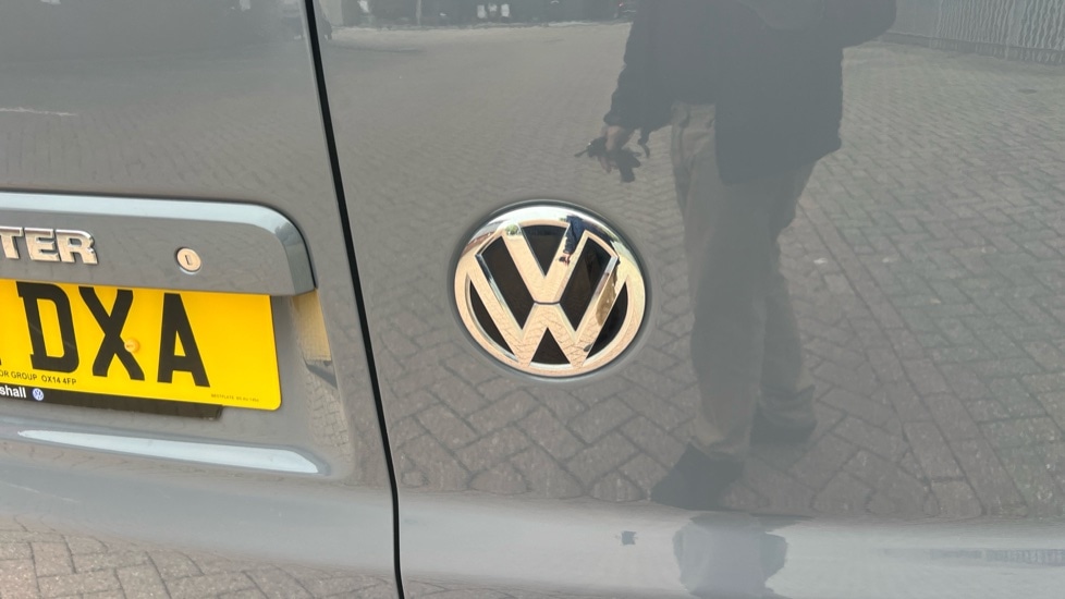 Used Volkswagen Transporter 2021 for sale - 76117088: Photo 43