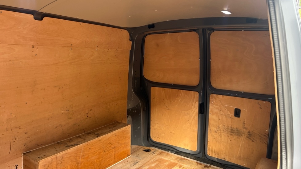 Used Volkswagen Transporter 2021 for sale - 76117088: Photo 9