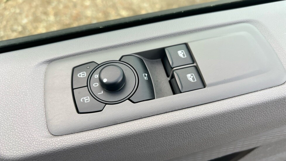 Used Volkswagen Transporter 2025 for sale - 75467993: Photo 28