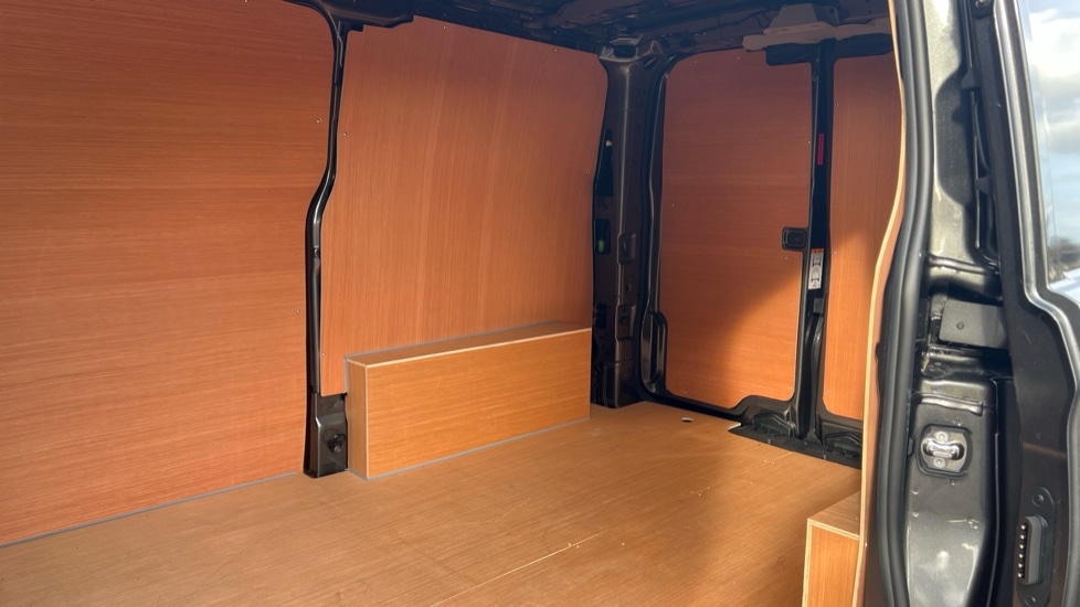 Used Volkswagen Transporter 2025 for sale - 75467993: Photo 9